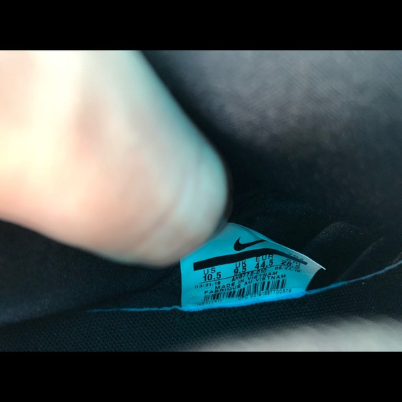 Nike Air Force 270 Triple Black Sneakers - Picture 8 of 8